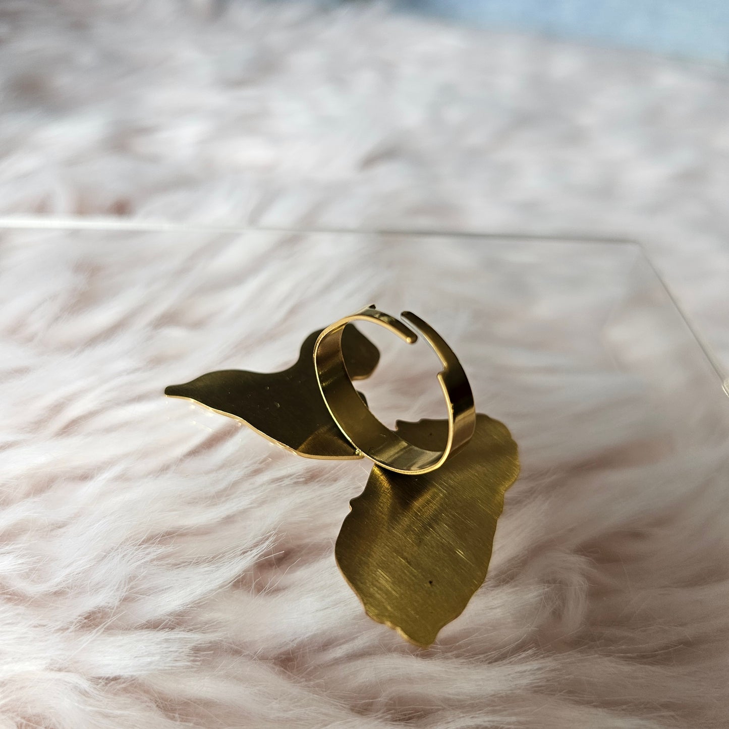 Bague en forme de carte de la Guadeloupe