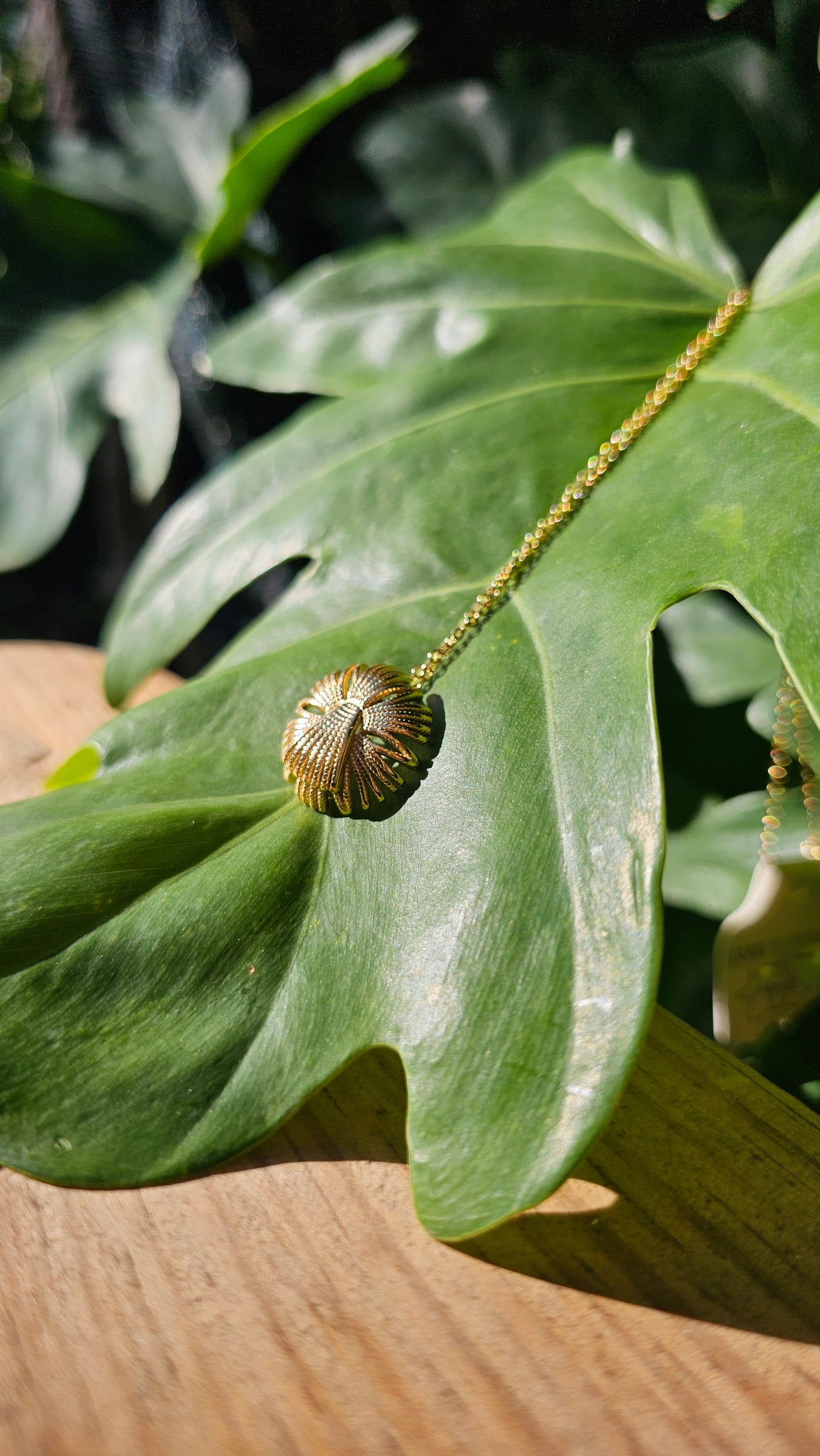 Collier Pendentif en Acier Doré