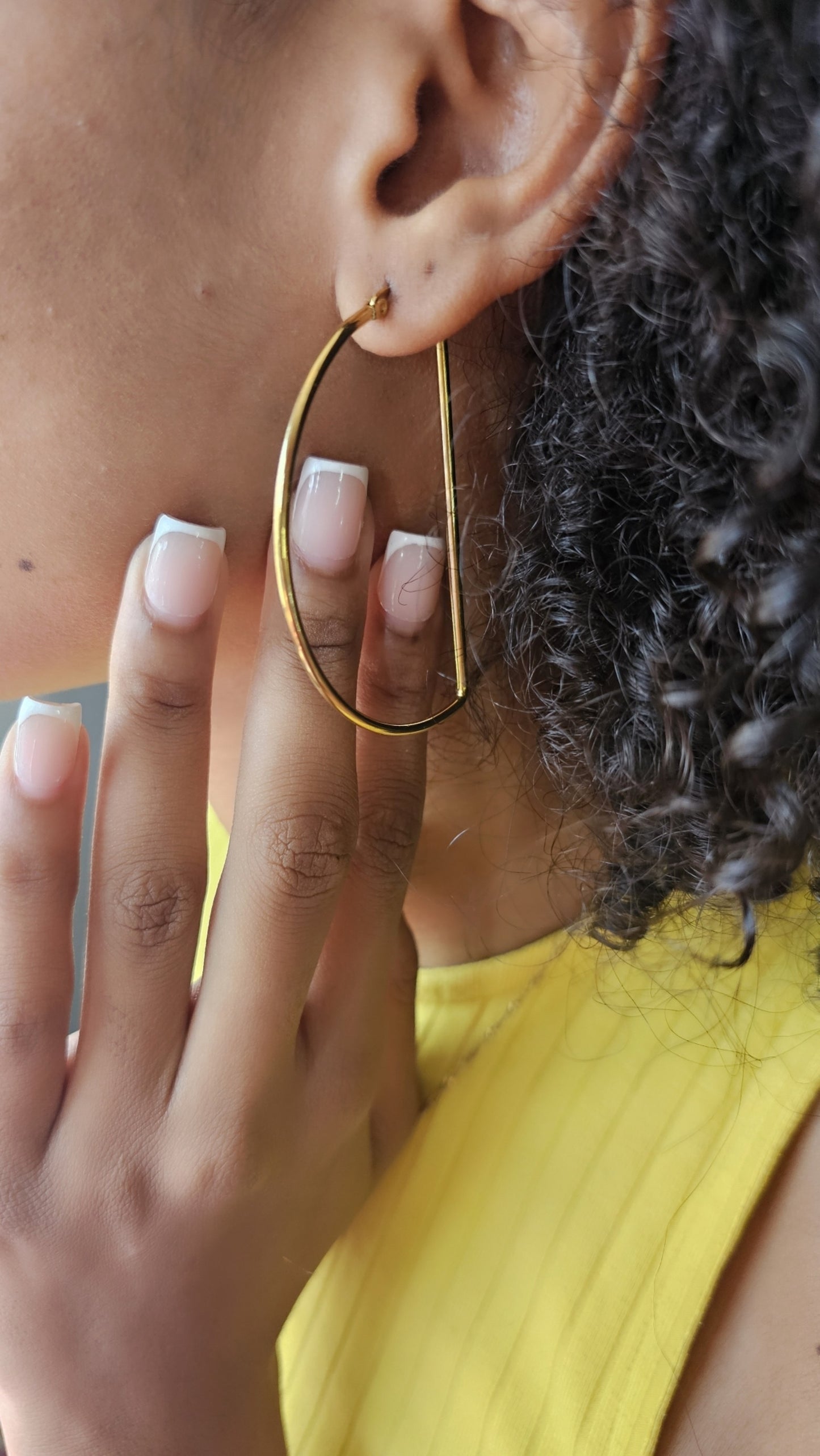 Boucles d’oreilles D