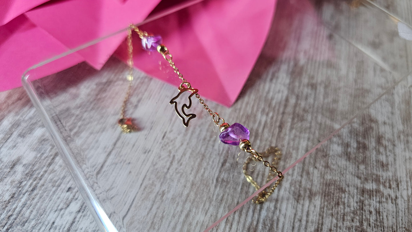 Chevillère avec dauphin et perles violettes